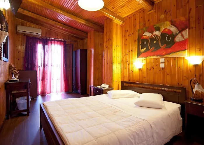 Hotel Lefas 3*